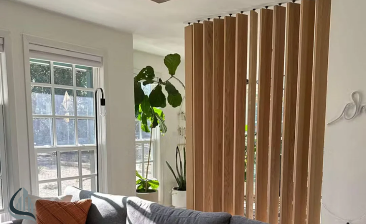  Ceiling-to-Floor Wooden Screen Divider
