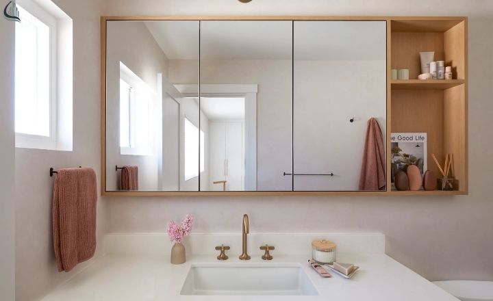 Bathroom mirror styles with modern and classic design