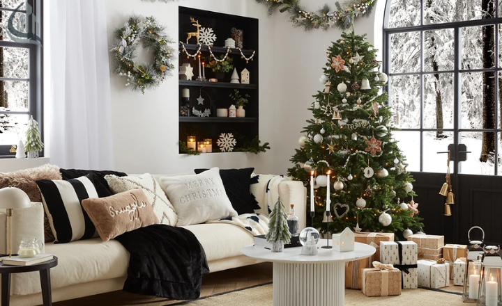 Create a Cozy Christmas Bedroom & Ensuite