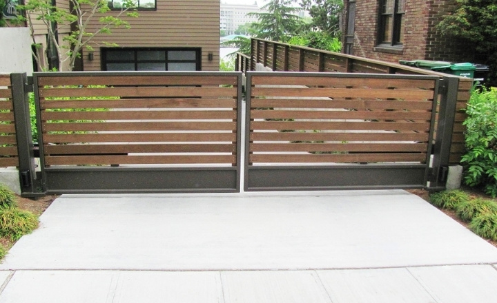 Horizontal Fence Gate