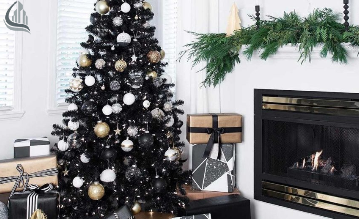 Layer Your Christmas Tree with Warm Earth Tones