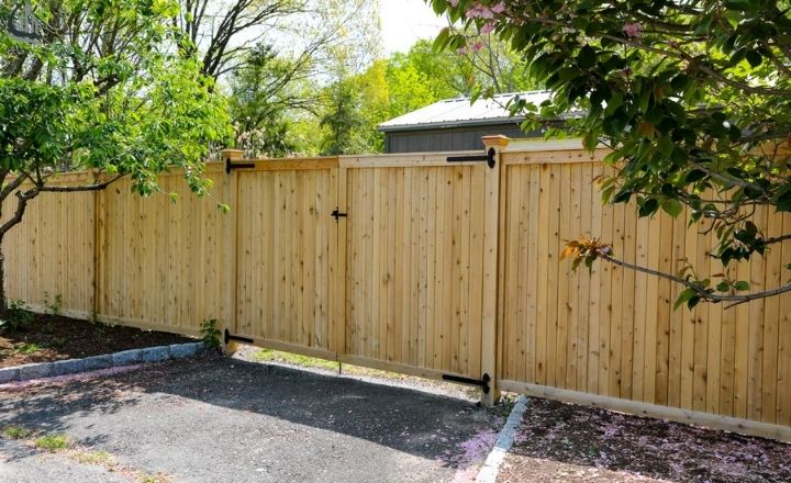 Square frame chain link gate, heavy duty