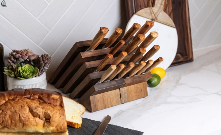 Kitchen knife holder