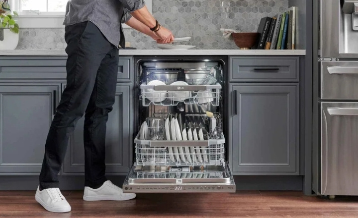 Open Kitchen Dishwasher